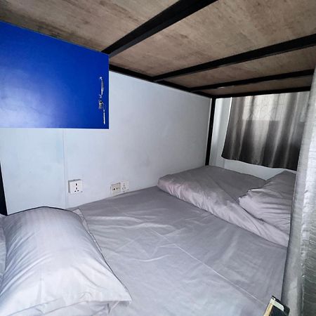 Hello Ktm Hostel Катманду Экстерьер фото