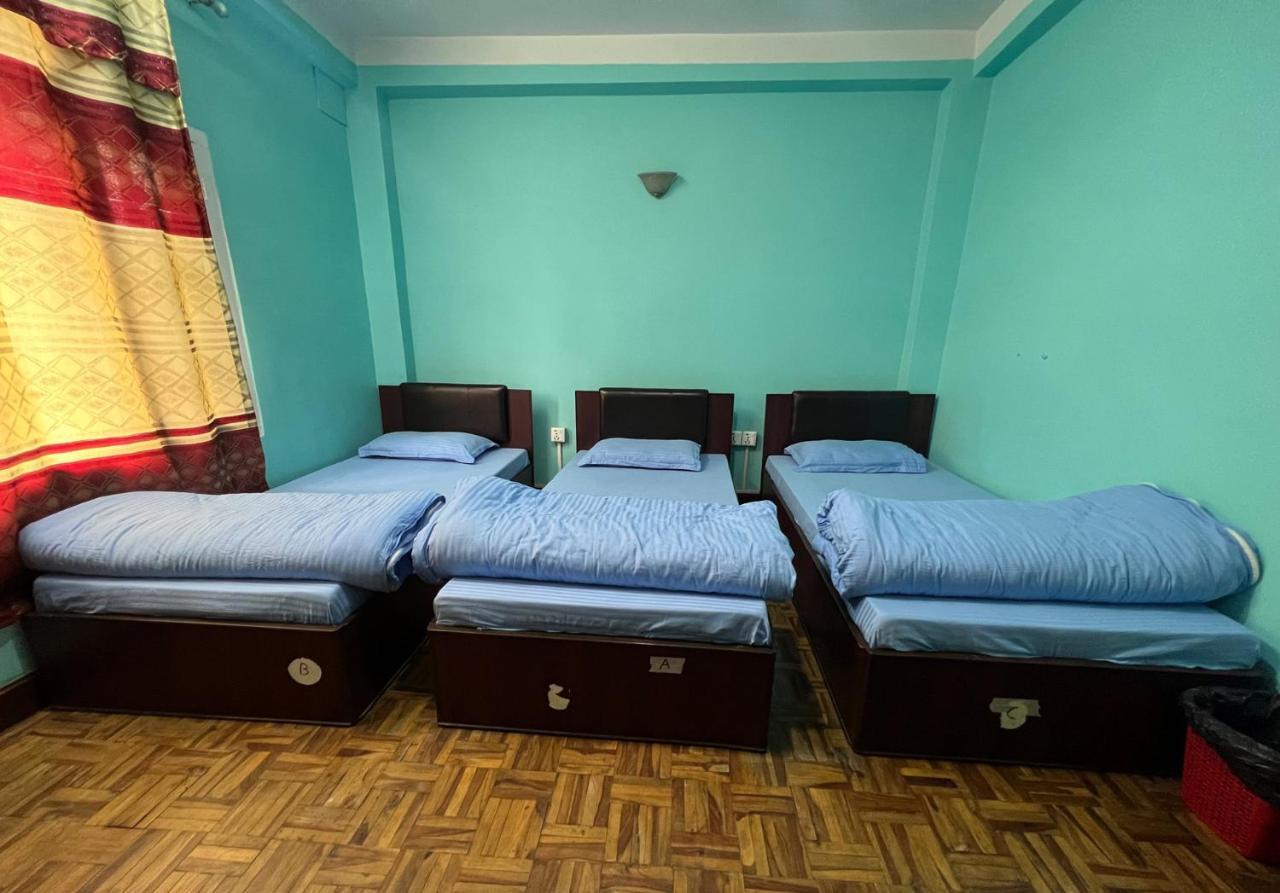 Hello Ktm Hostel Катманду Экстерьер фото