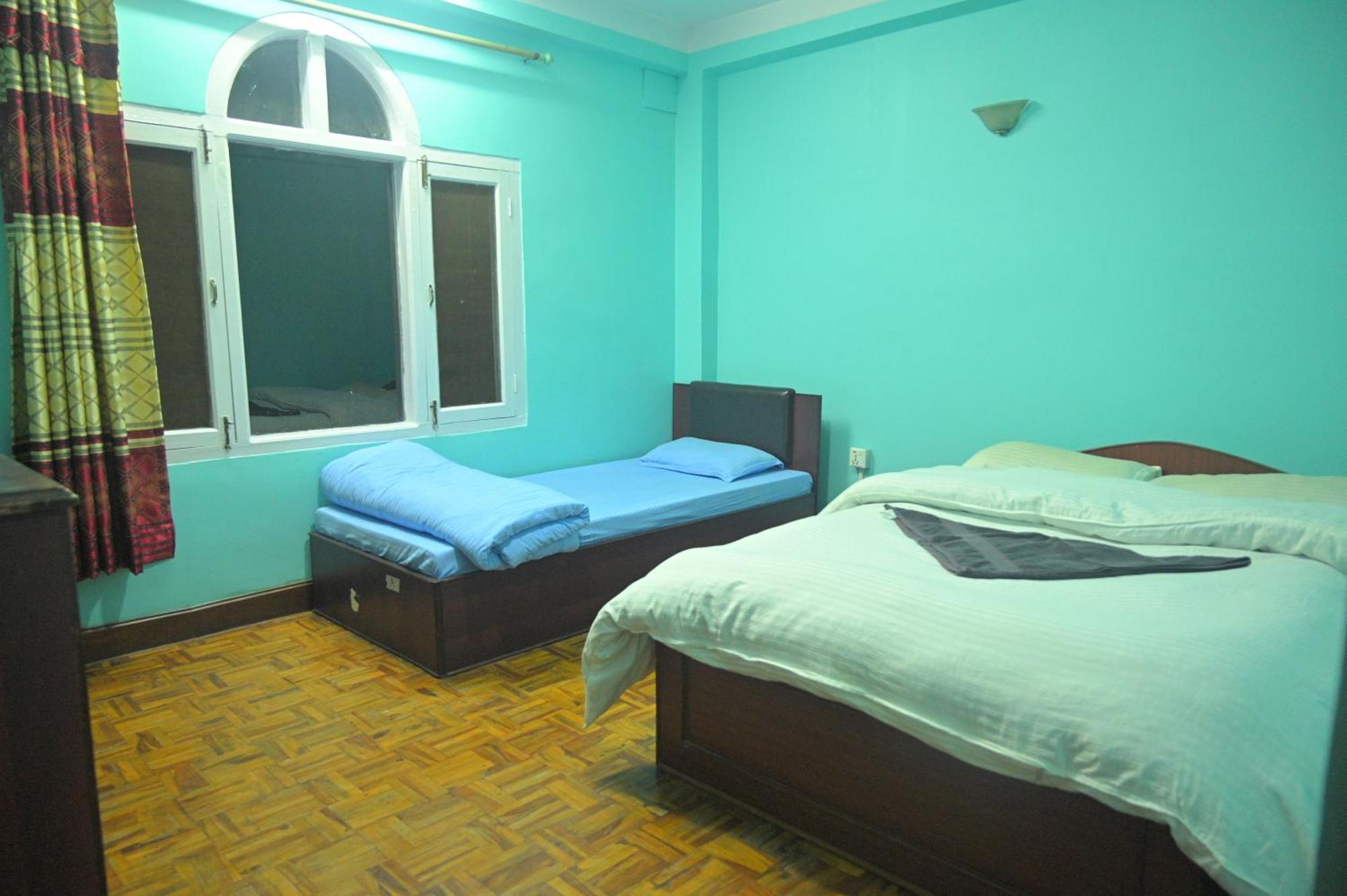 Hello Ktm Hostel Катманду Экстерьер фото