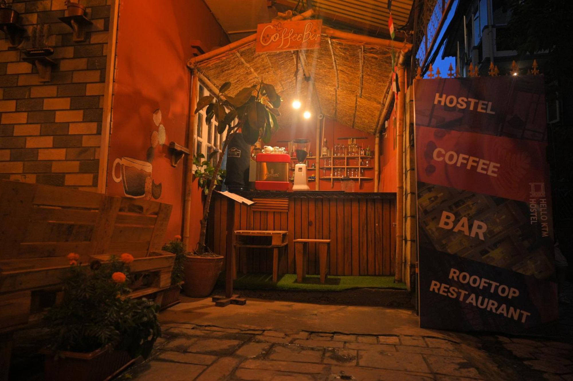 Hello Ktm Hostel Катманду Экстерьер фото