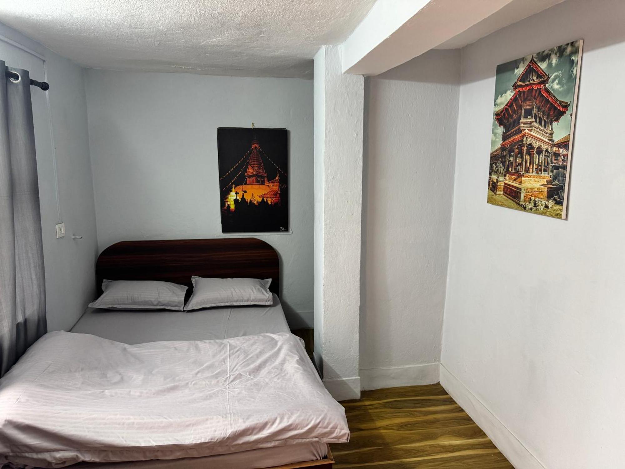 Hello Ktm Hostel Катманду Экстерьер фото